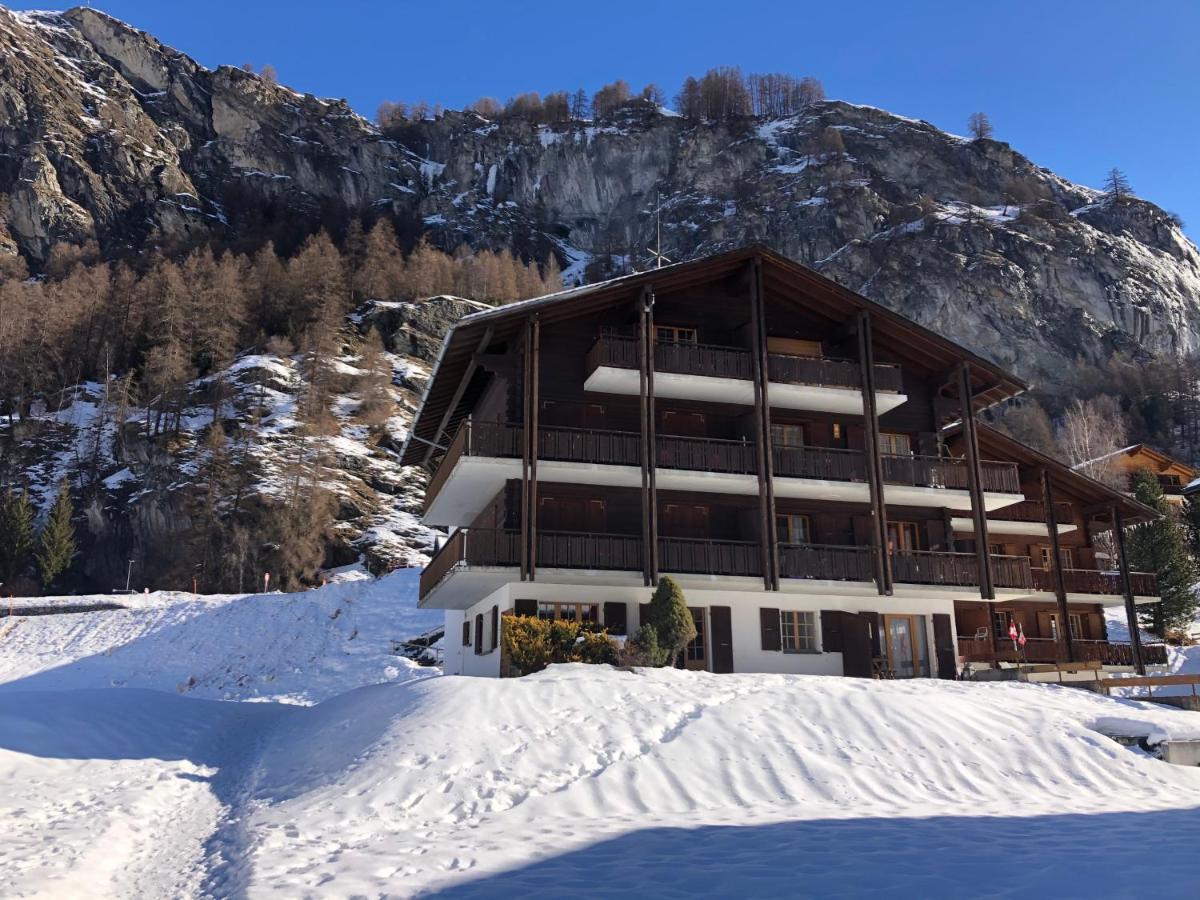 L'Hérensarde, bel appartement avec jardin-terrasse et garage Evolène Exterior foto